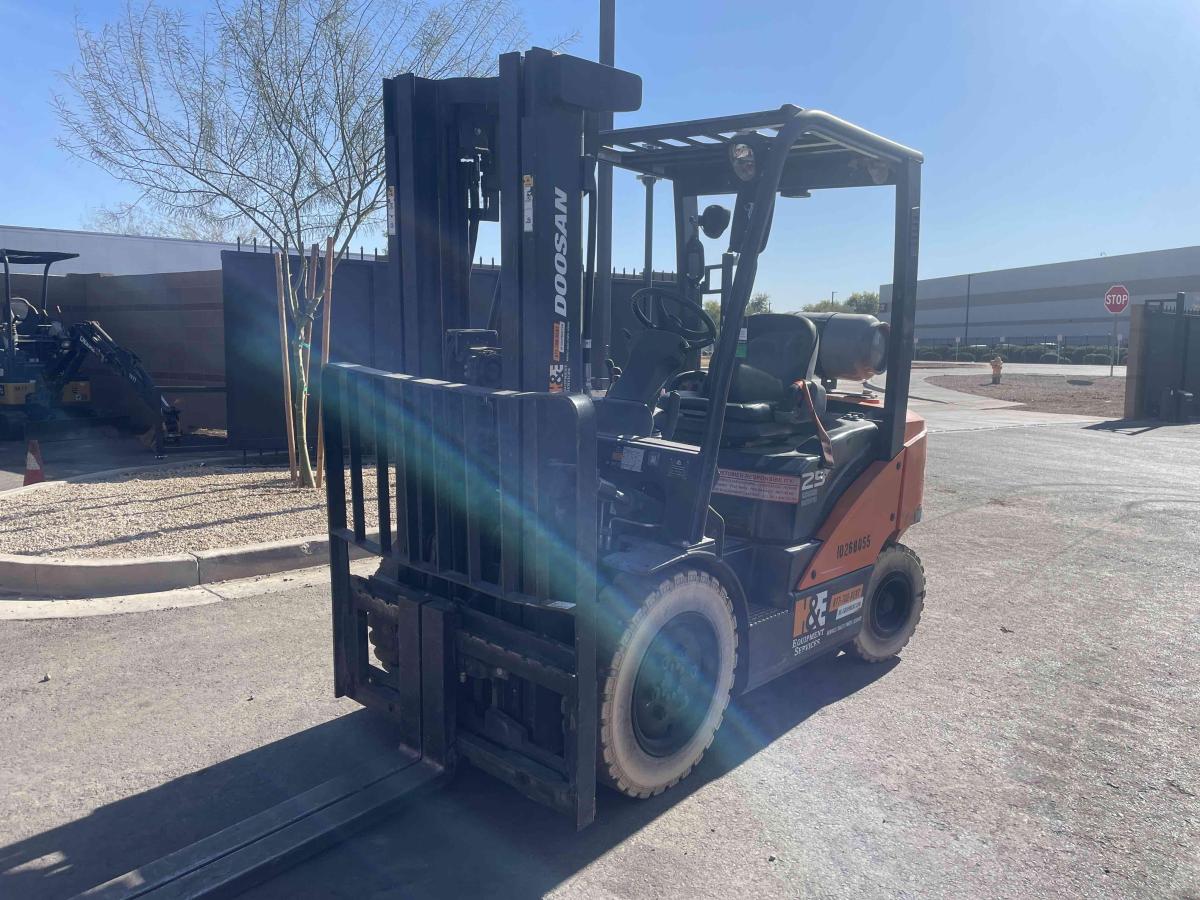 2019 Doosan G25N-7