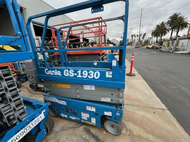2017 Genie GS-1930