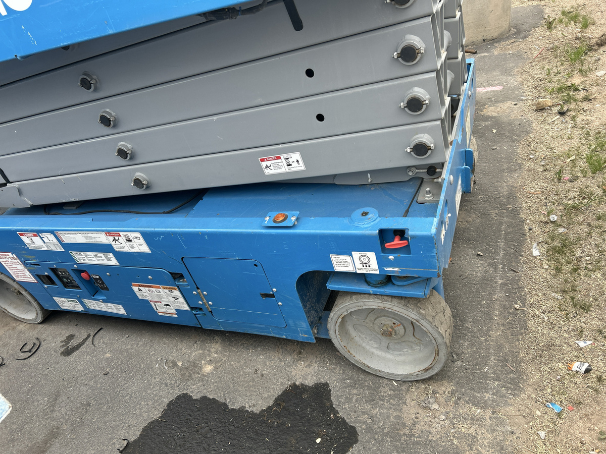 2018 Genie GS-3246-5