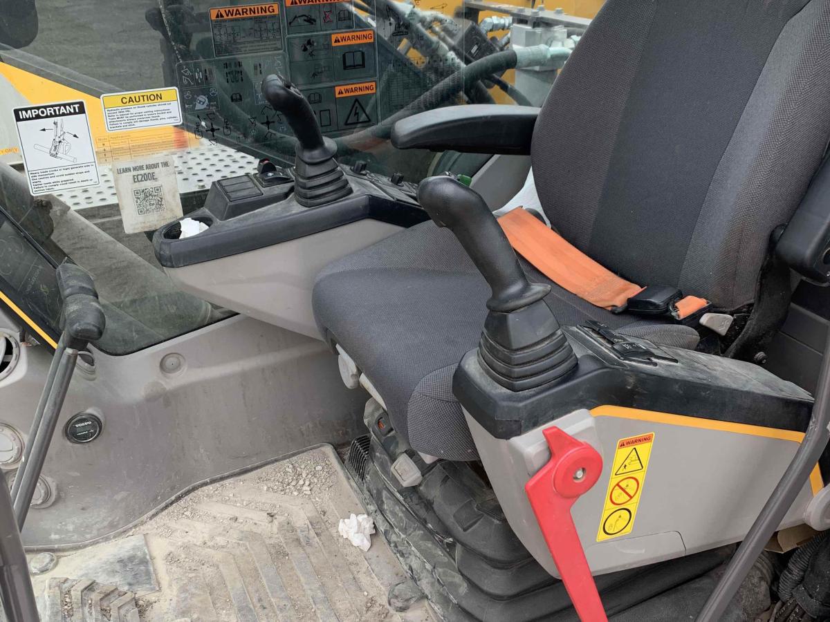 2021 Volvo EC200E-5