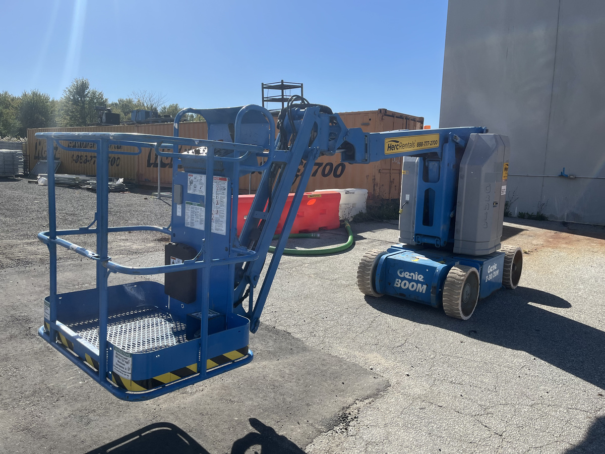 2013 Genie Z-30/20N RJ
