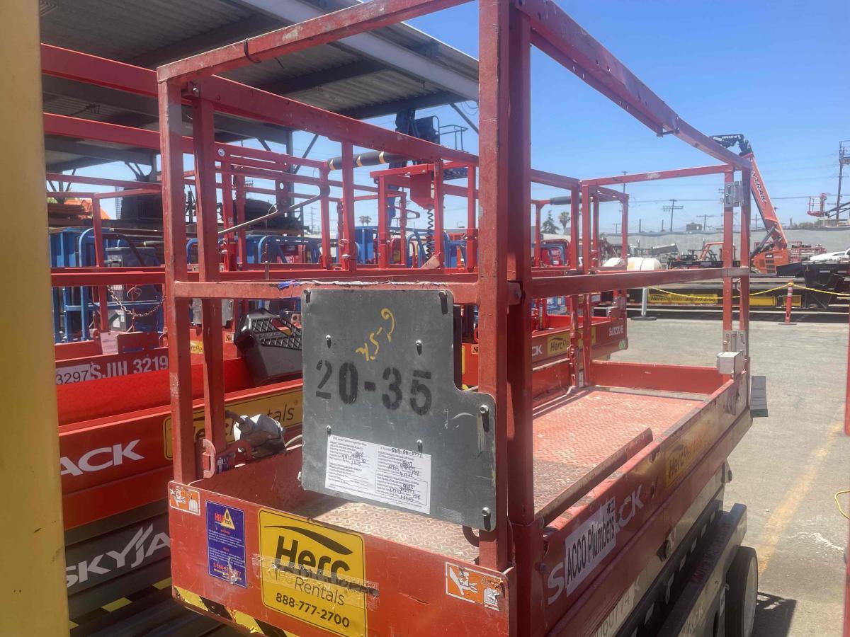 2018 Skyjack SJ-3220-2