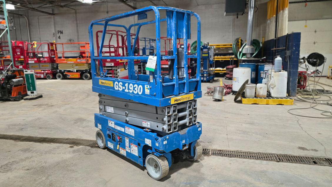 2018 Genie GS-1930