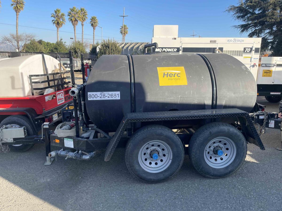 2020 Wylie EXP-800-S (Water Trailer 800 Gal)