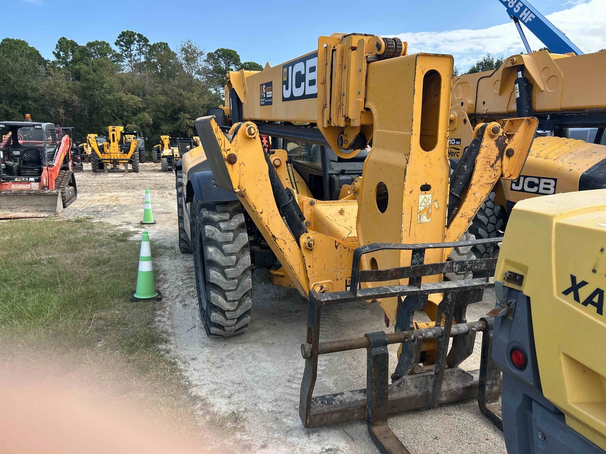 2018 JCB 510-56-1