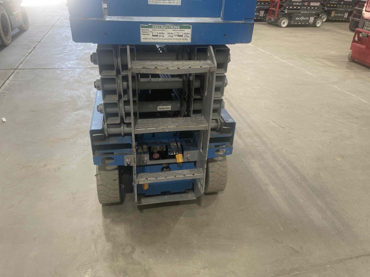 2017 Genie GS-2632-8