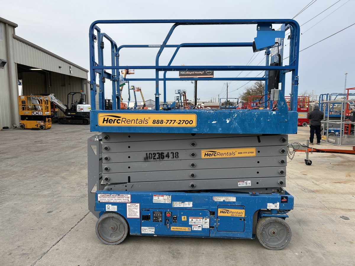 2018 Genie GS-4047