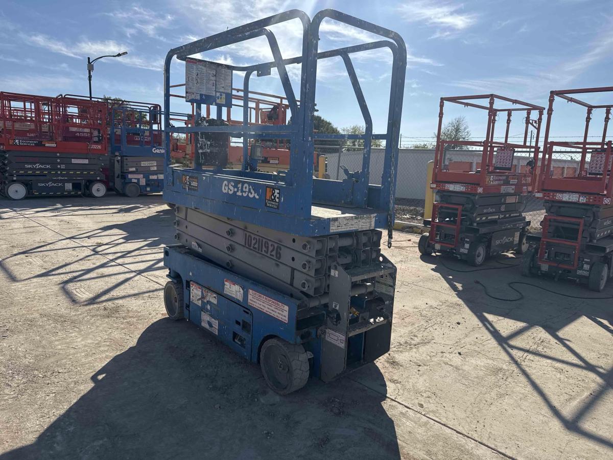 2017 Genie GS-1930-4