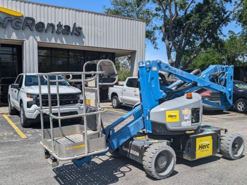 2017 Genie Z-33/18