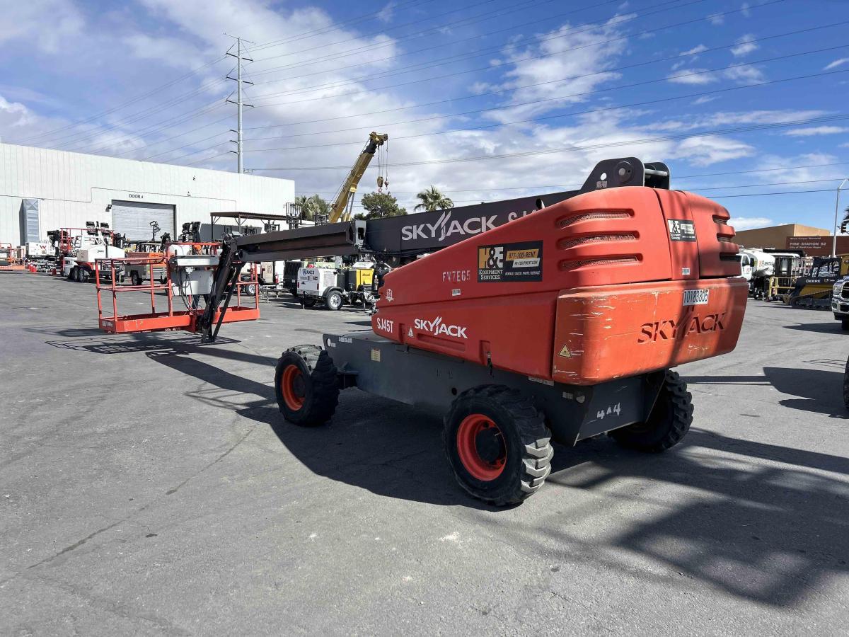 2015 Skyjack SJ45 T