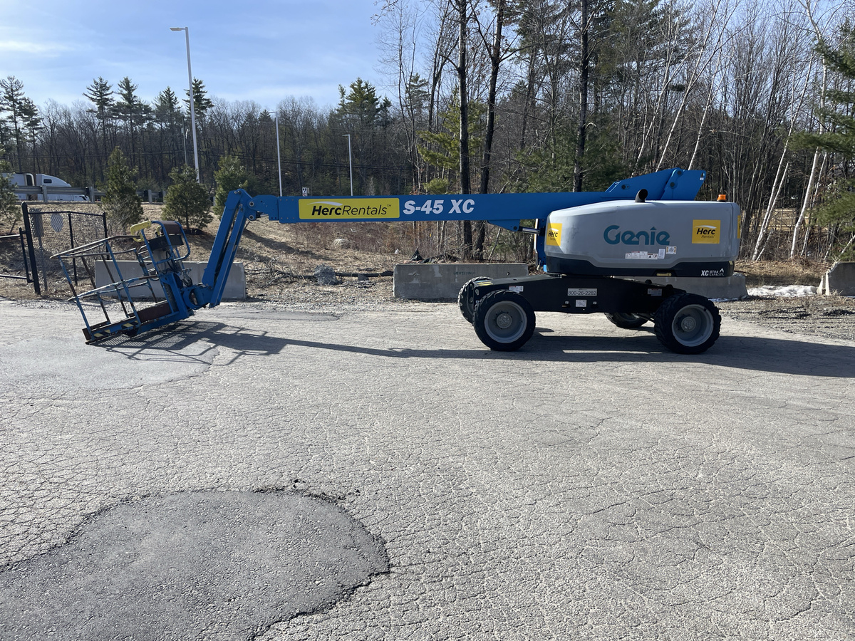 2019 Genie S-45XC