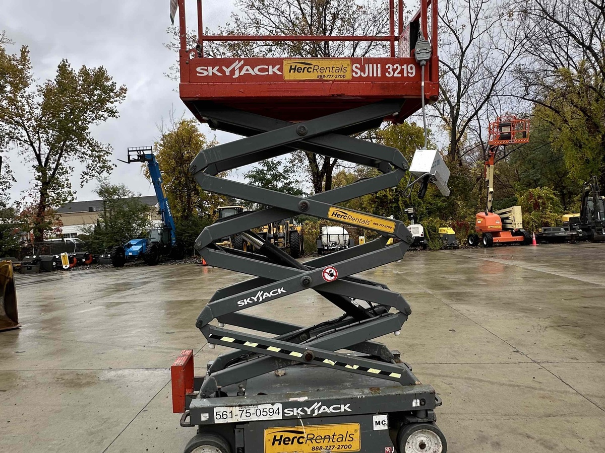 2018 Skyjack SJ3219-8