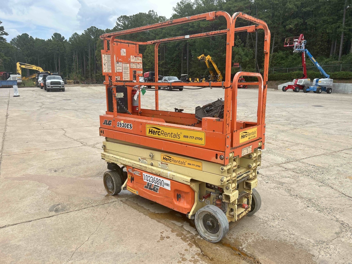 2018 JLG 1930ES