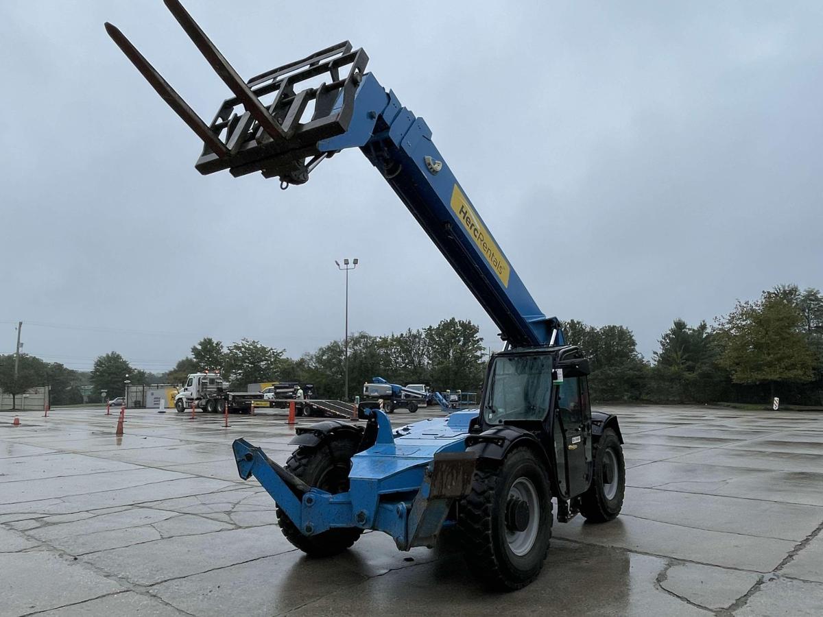 2017 Genie GTH-1056-3