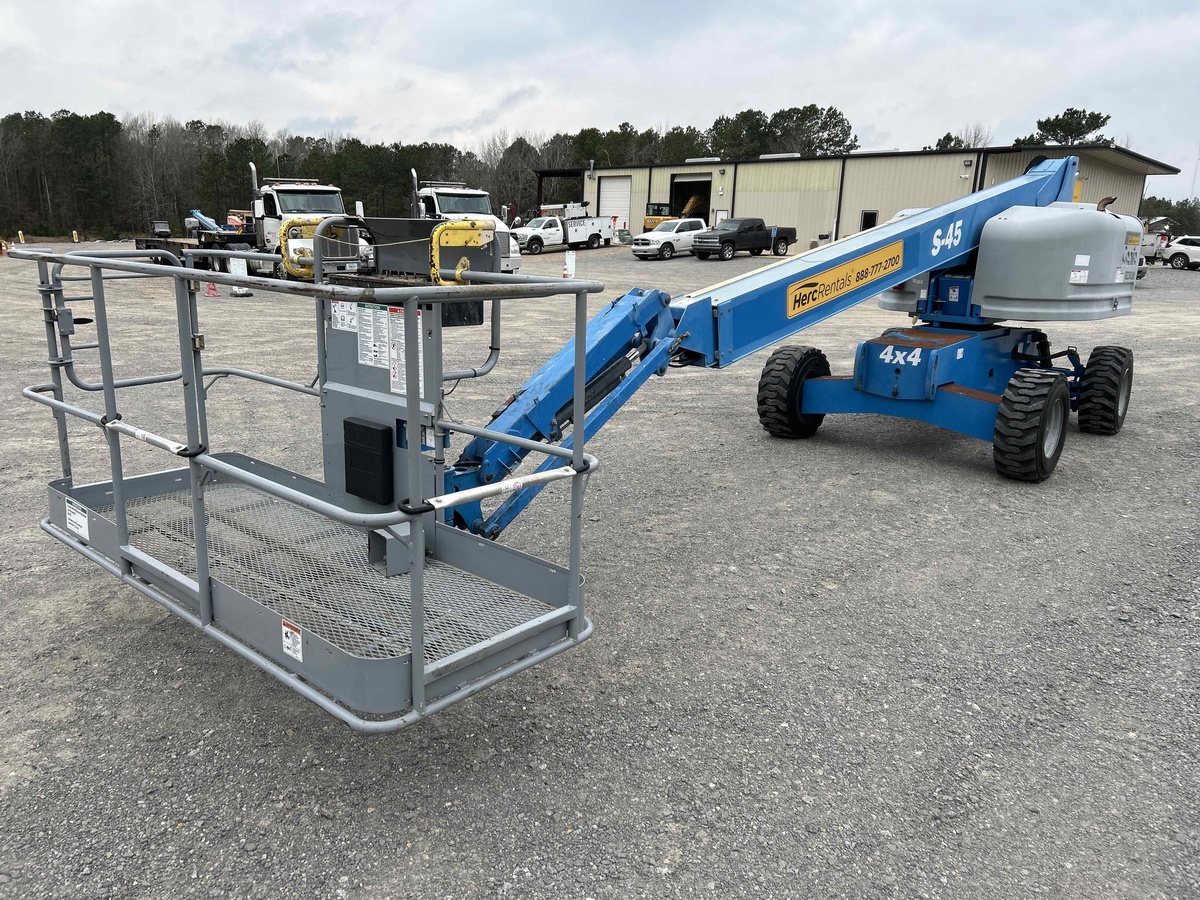 2018 Genie S-45