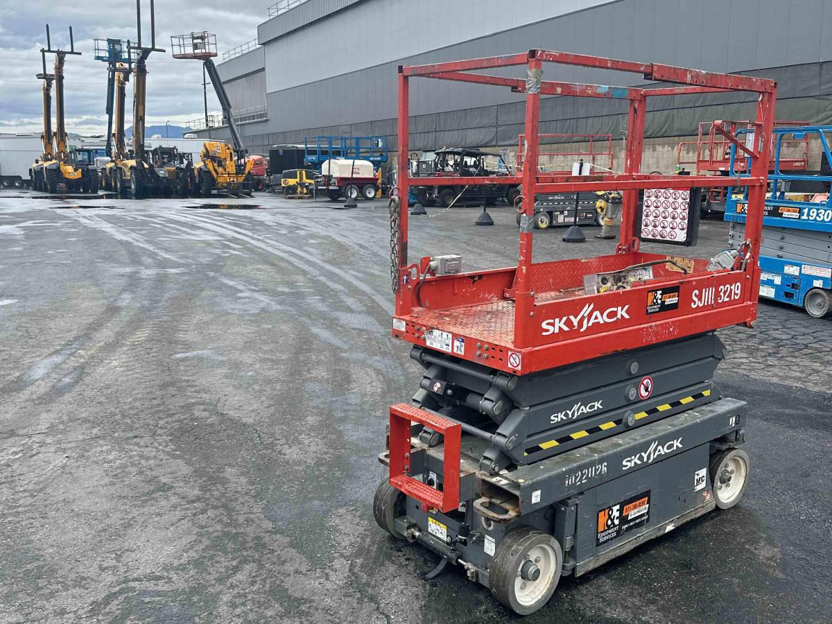2017 Skyjack SJ3219