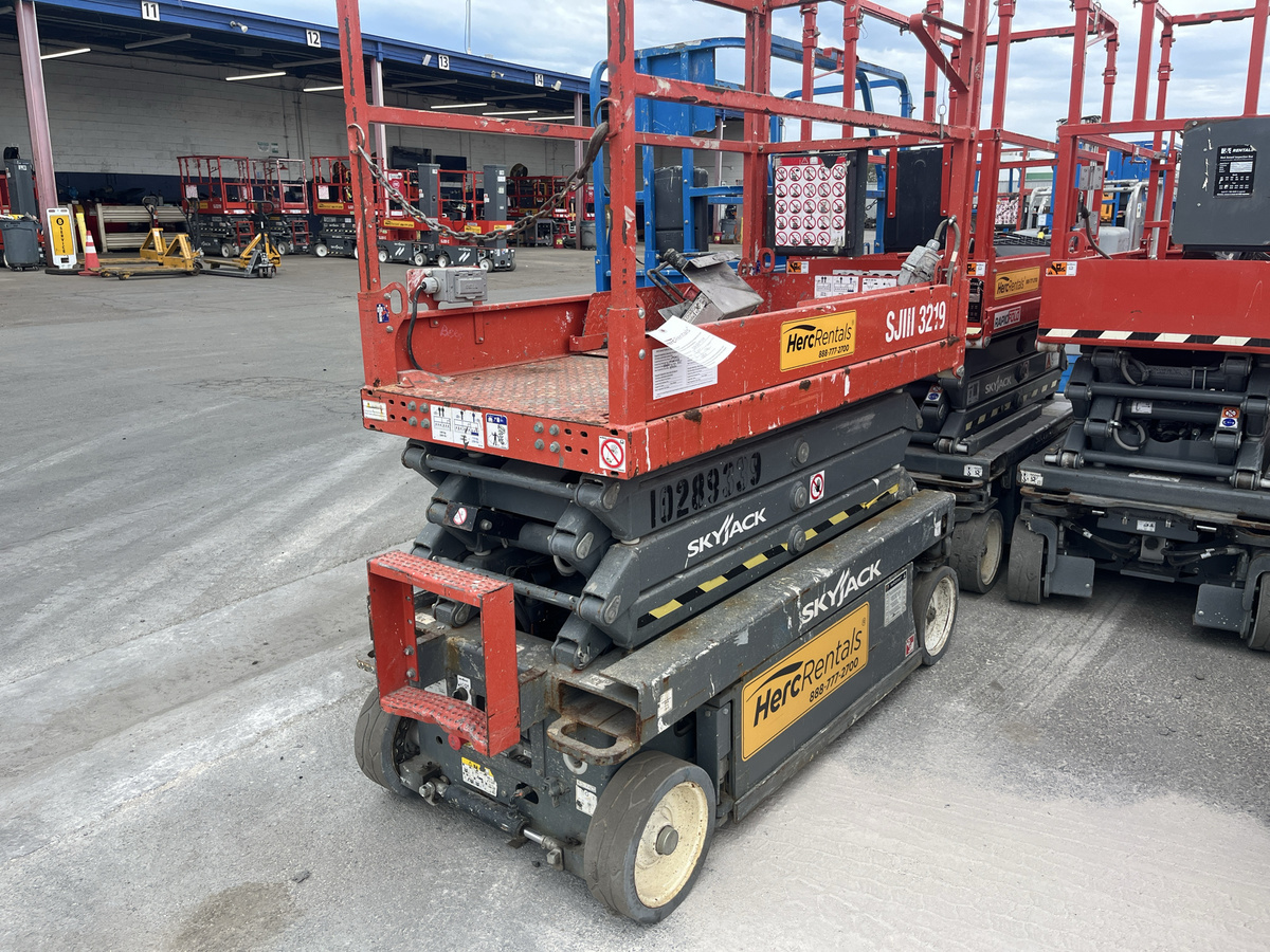 2019 Skyjack SJ3219