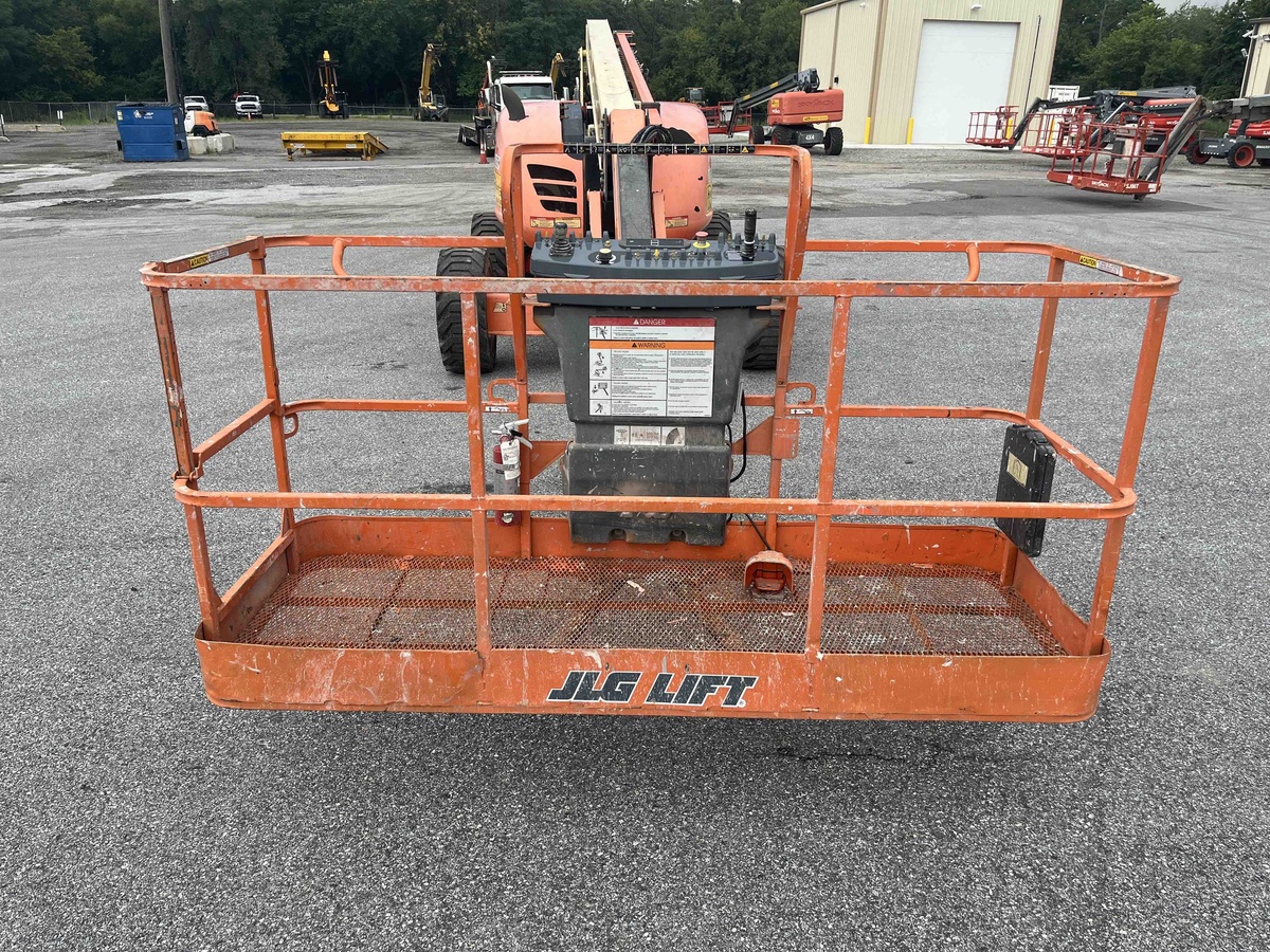 2016 JLG 600AJ-10