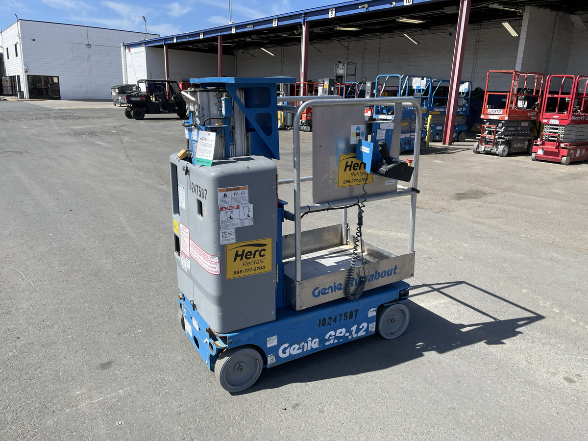 2018 Genie GR-12