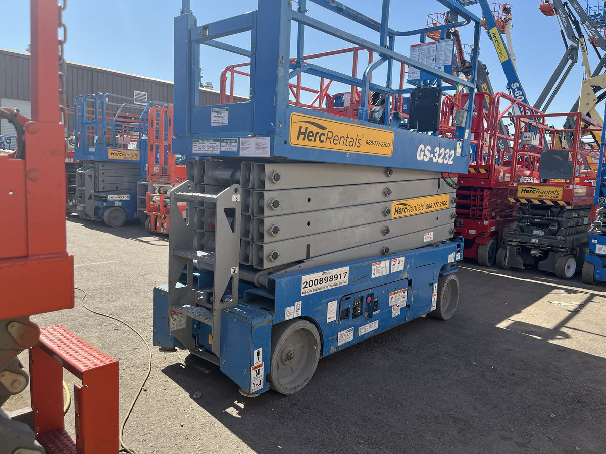 2019 Genie GS-3232-2