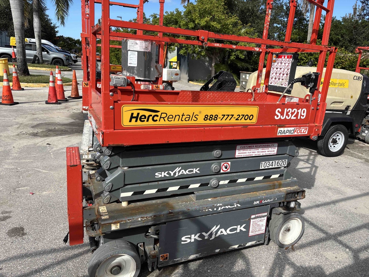 2021 Skyjack SJ3219-1