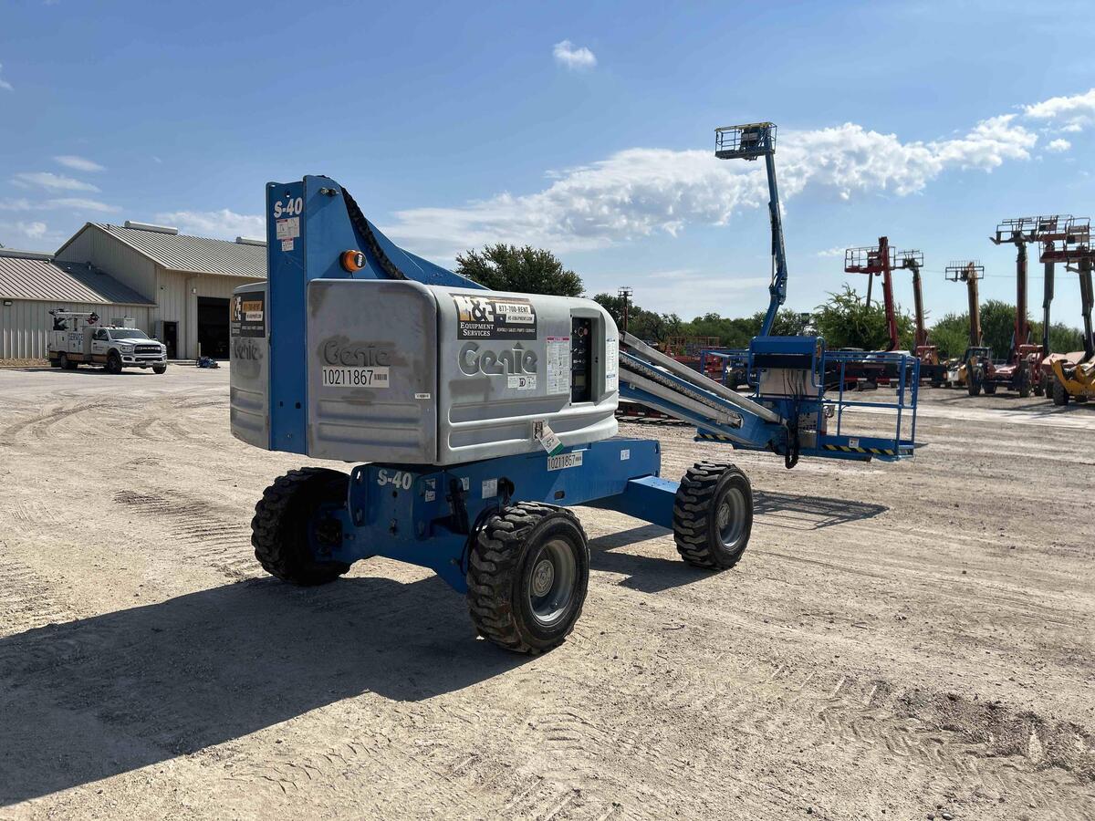 2017 Genie S-40