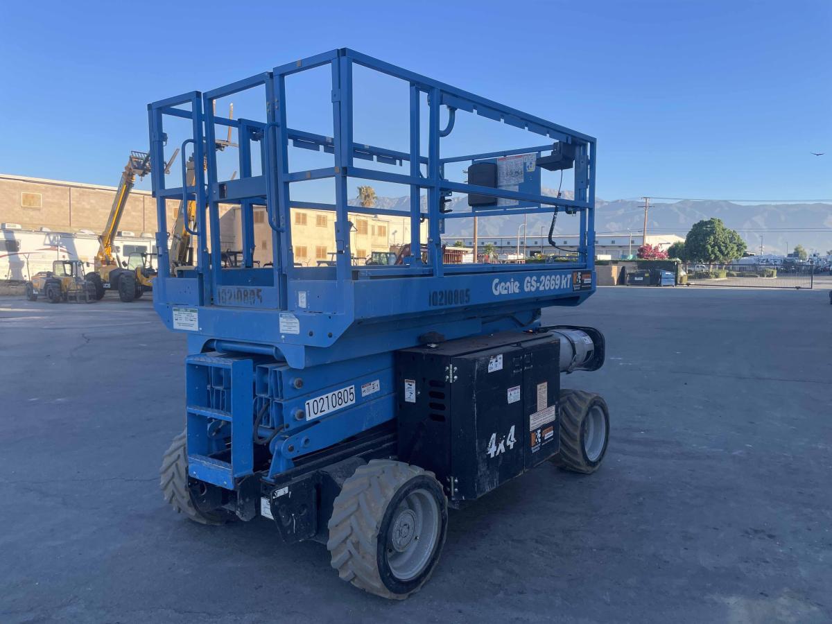 2017 Genie GS-2669 RT