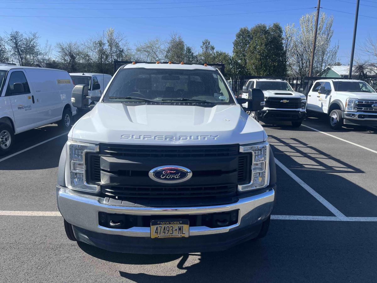 2018 Ford F550-3