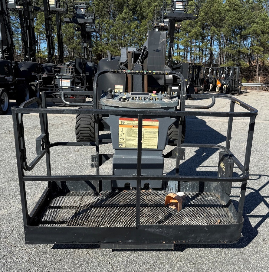 2014 JLG 450AJ-3