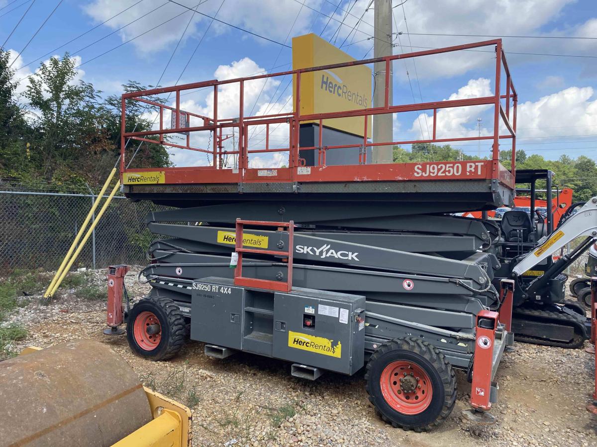2017 Skyjack SJ9250 RT