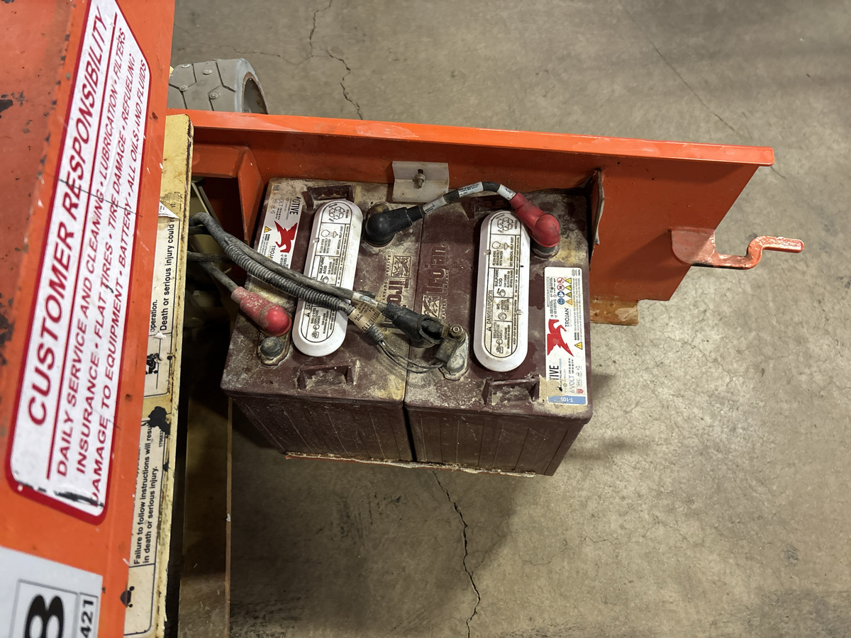 2017 JLG 1230ES-5