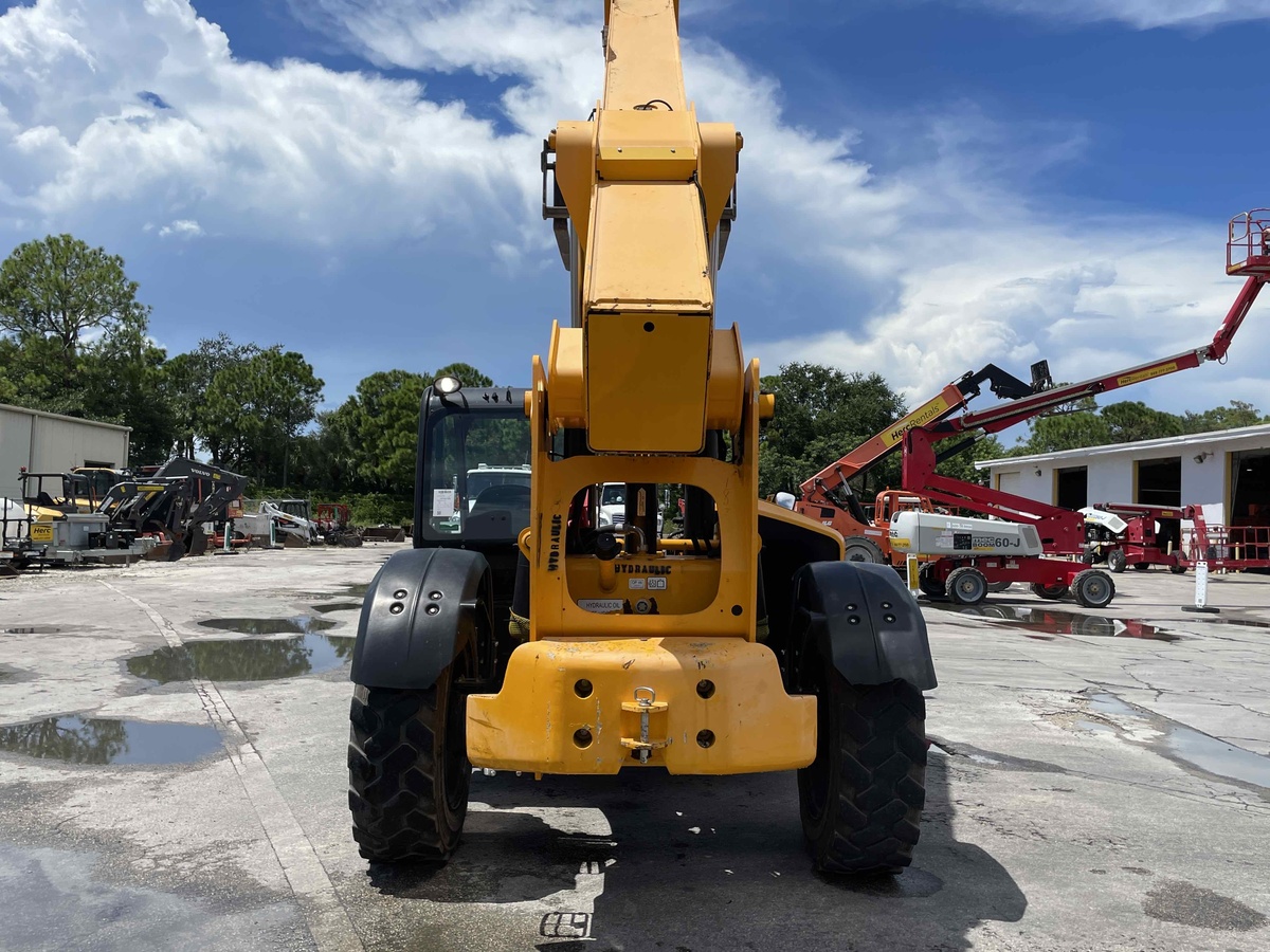 2022 JCB 510-56-6