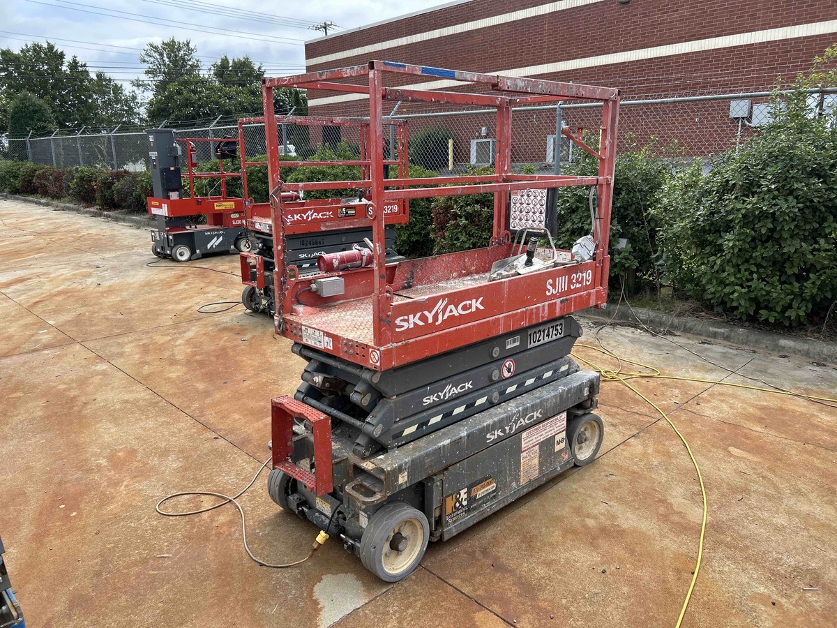2017 Skyjack SJ3219