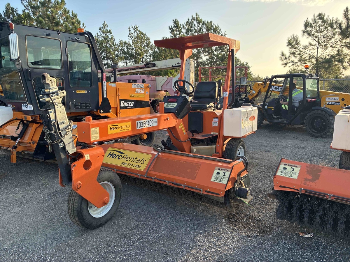 2022 LayMor SM300-1