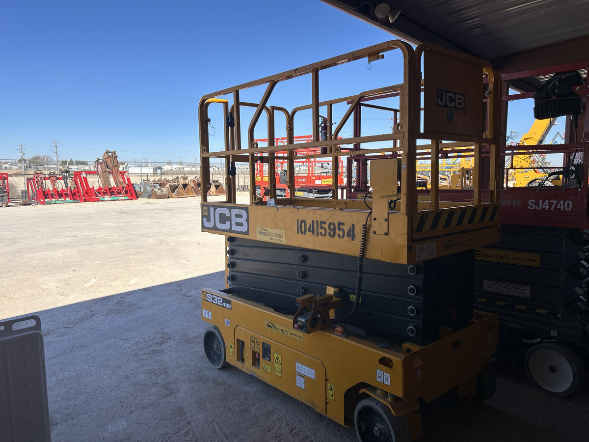 2023 JCB S3246E-2