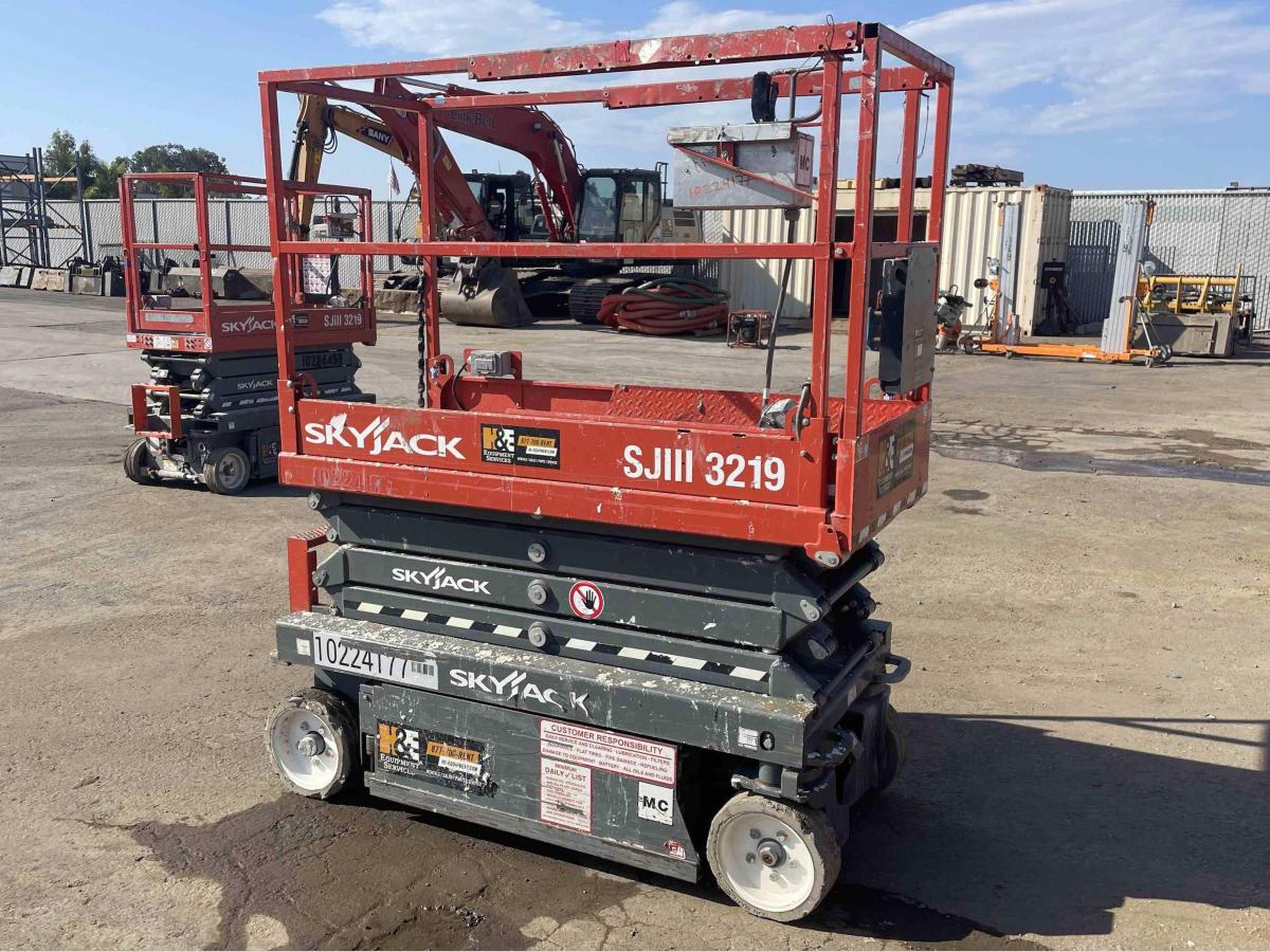 2017 Skyjack SJ3219