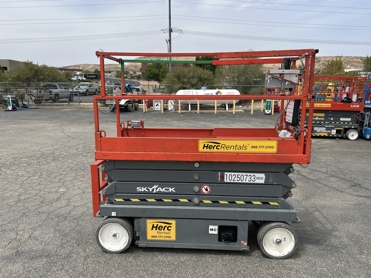 2018 Skyjack SJ3226