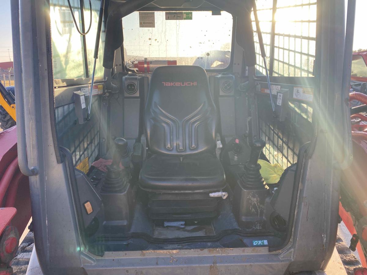2020 Takeuchi TL12V2-6