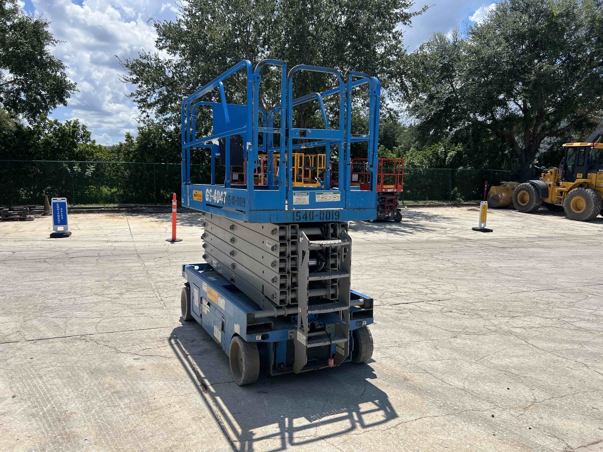 2016 Genie GS-4047-8