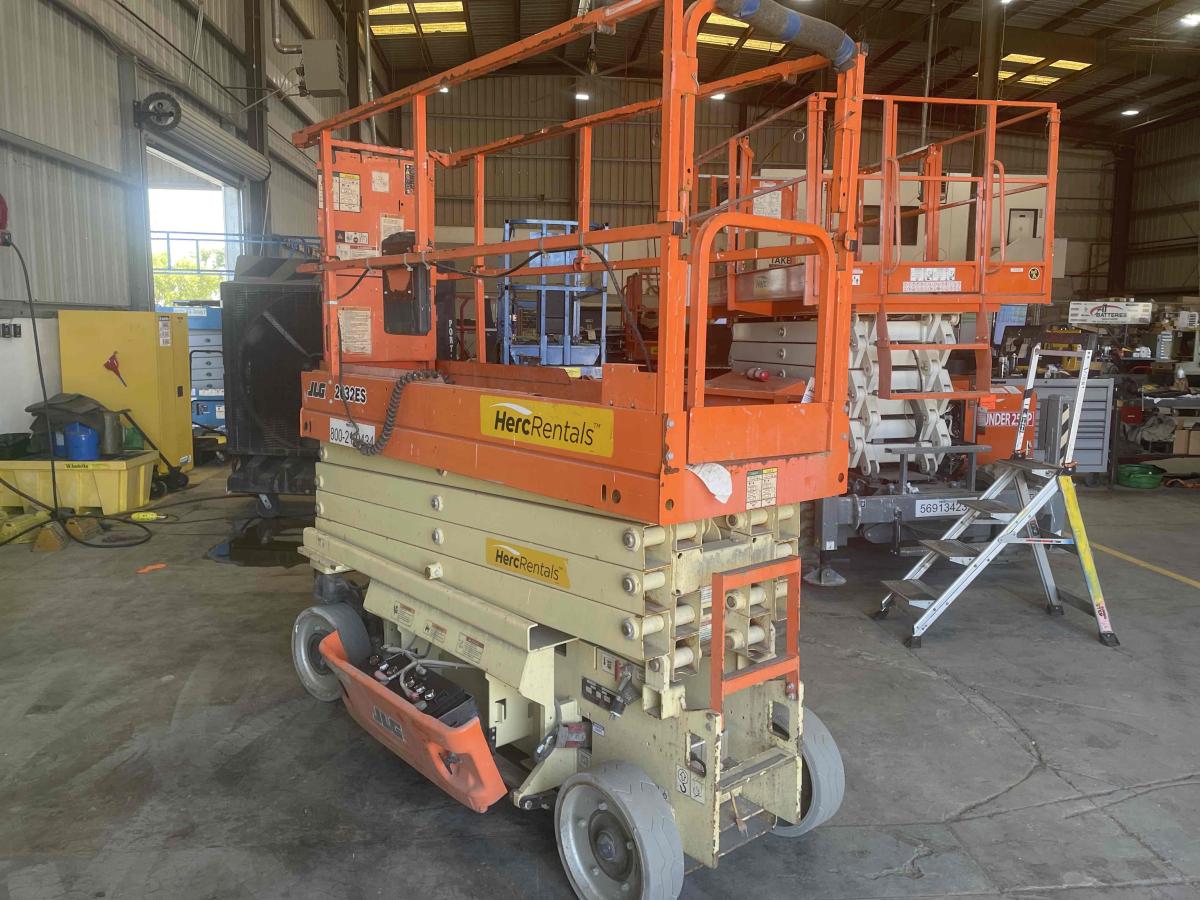 2018 JLG 2632ES-2