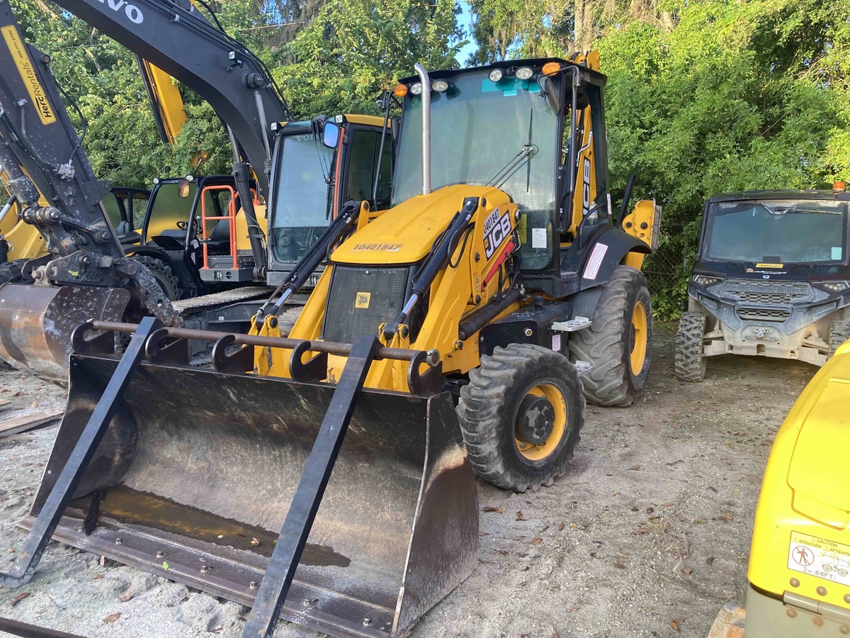 2023 JCB 3CX