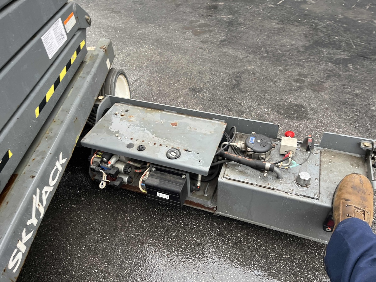 2017 Skyjack SJ4740-7