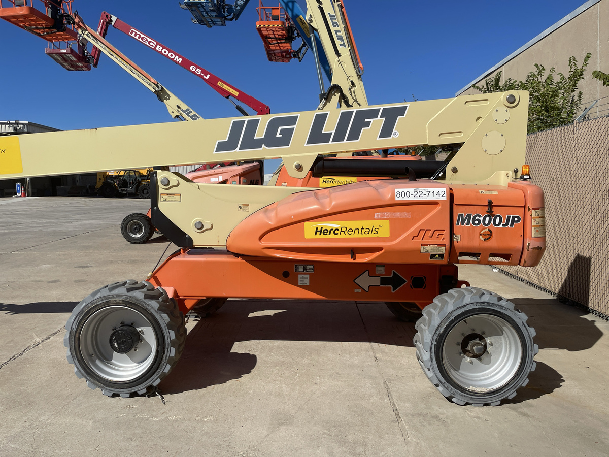 2018 JLG M600JP-5