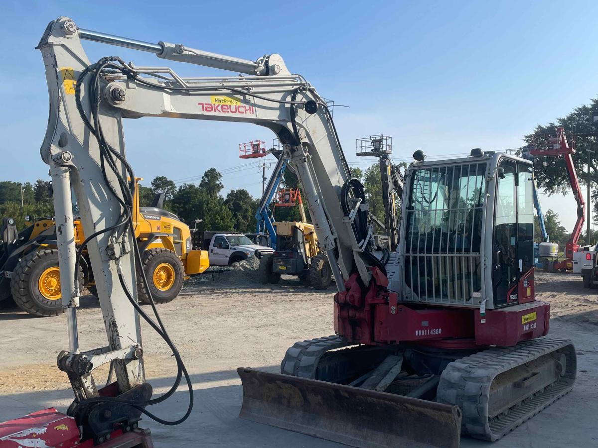 2016 Takeuchi TB280FR