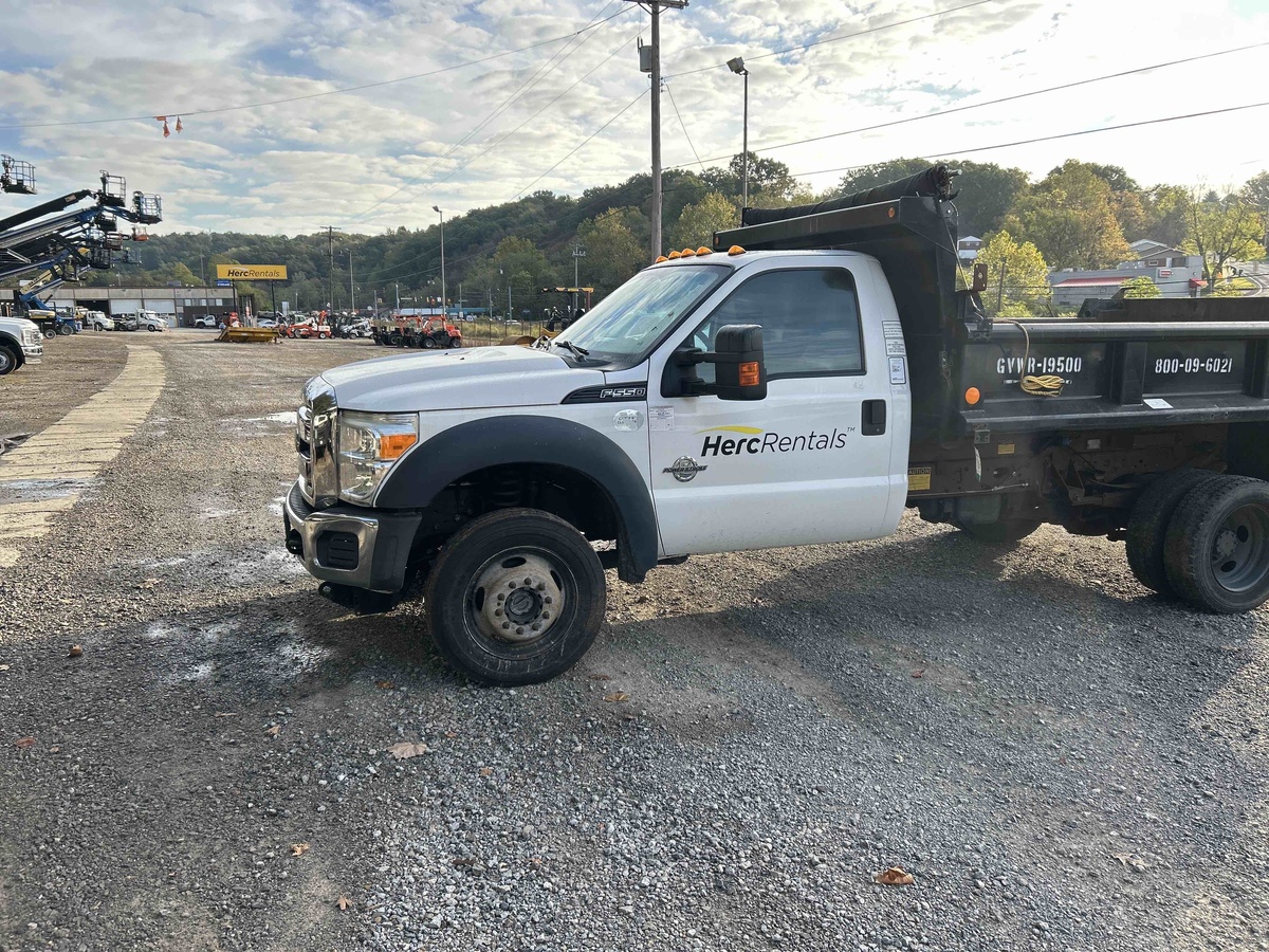 2016 Ford F550-2
