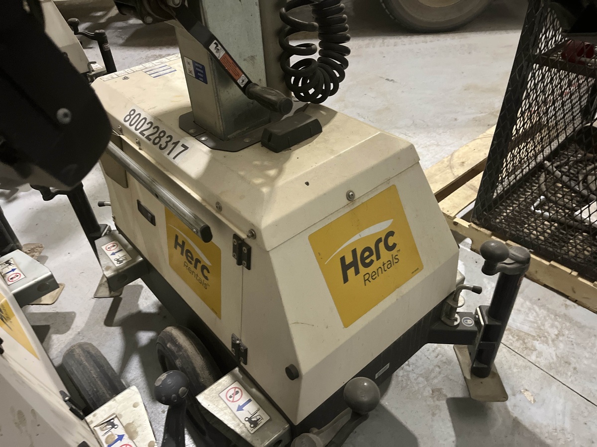 2018 Magnum PLT240-3