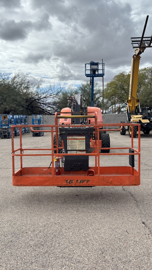 2018 JLG 660SJ-4