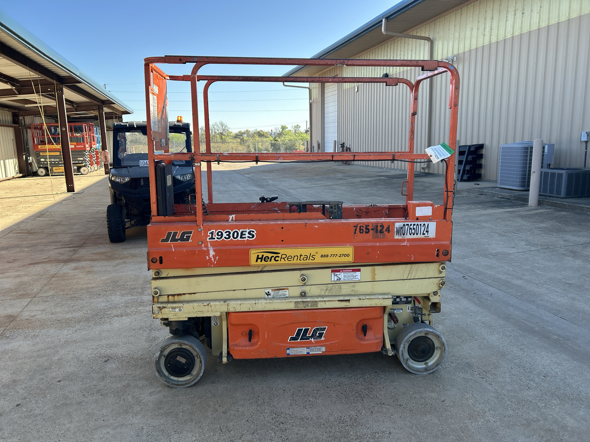 2017 JLG 1930ES-2
