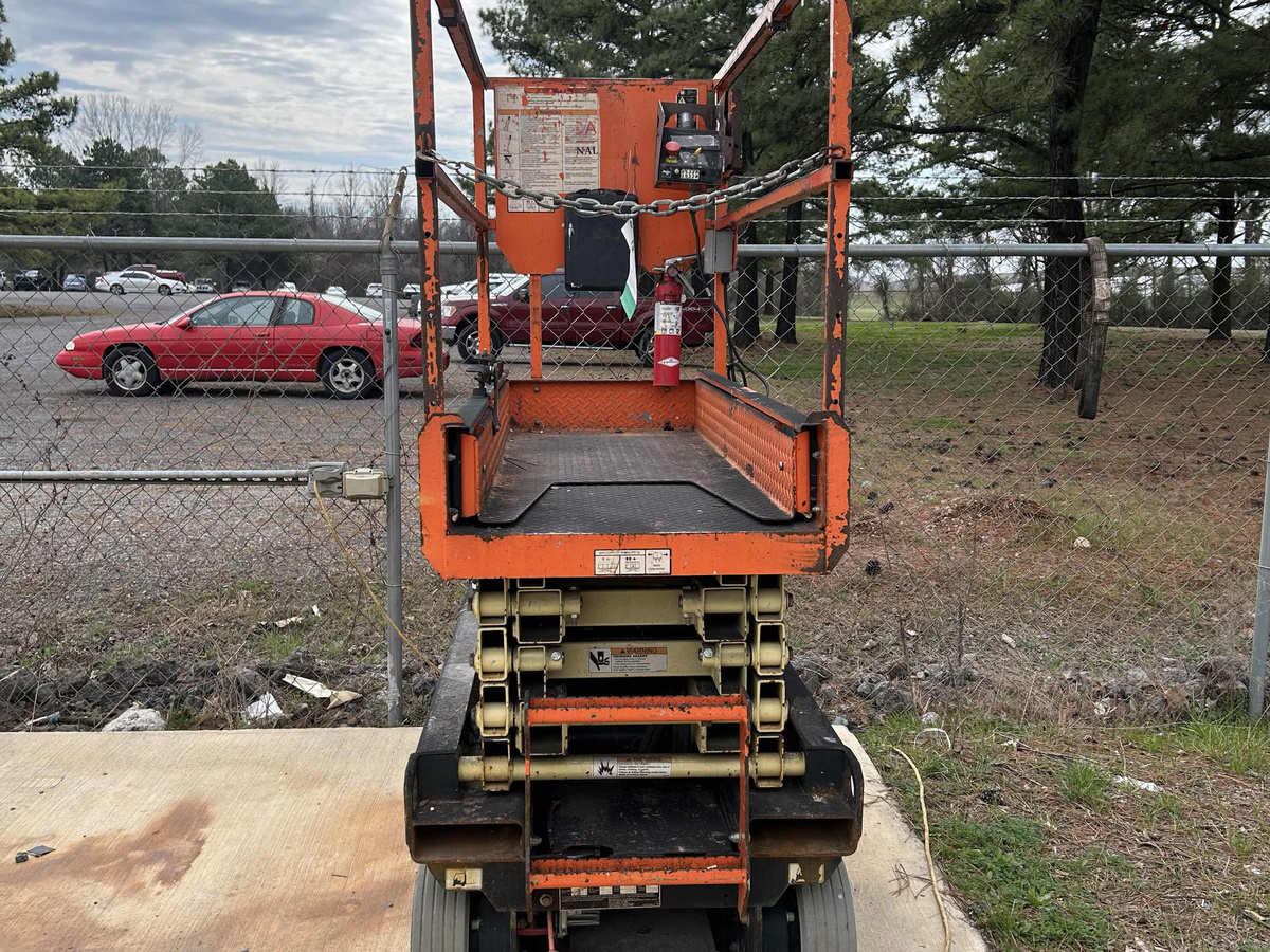 2018 JLG 1932R-2