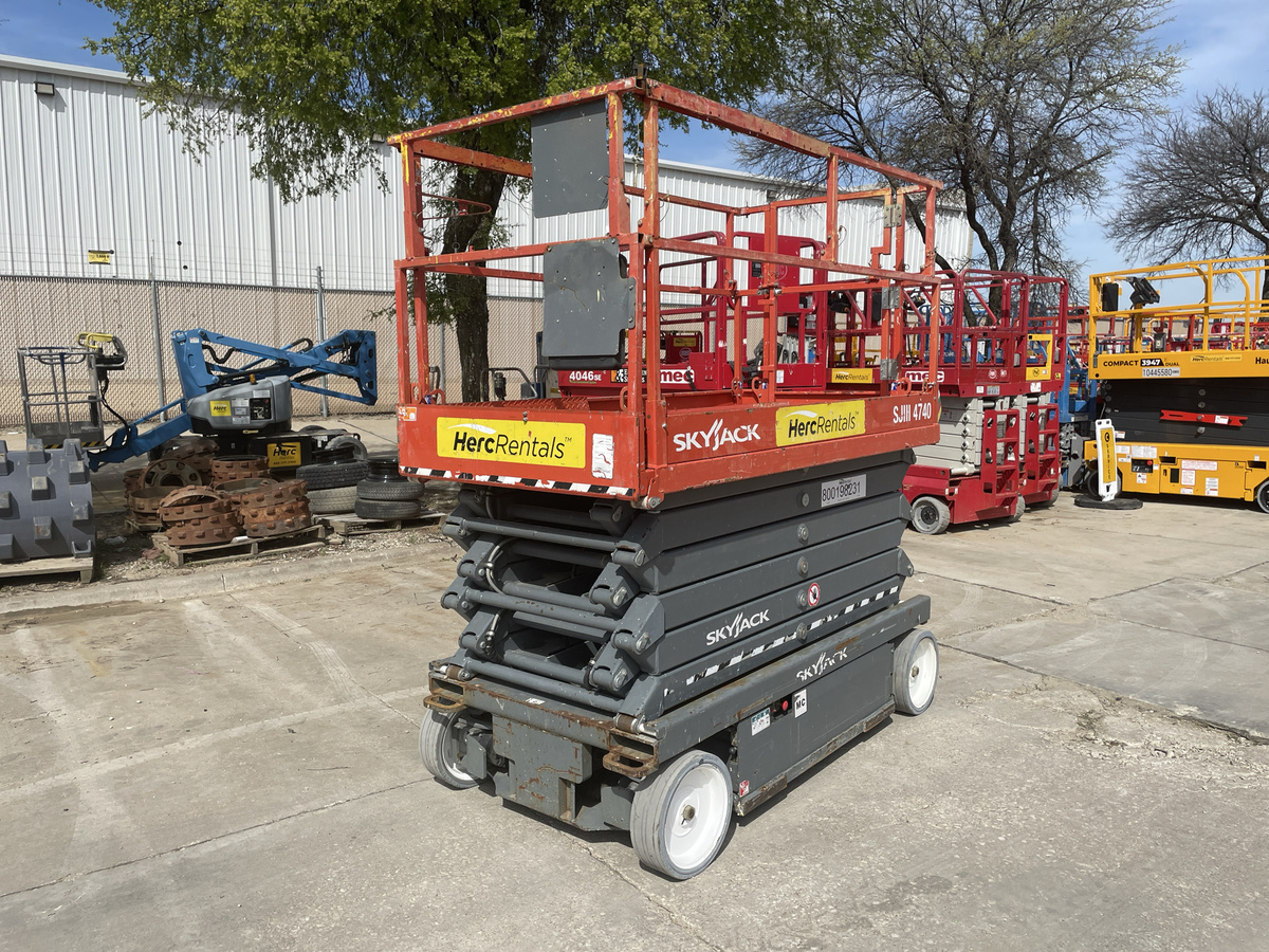 2018 Skyjack SJ4740-9